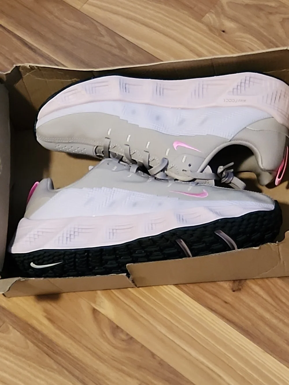 Nike women athletic